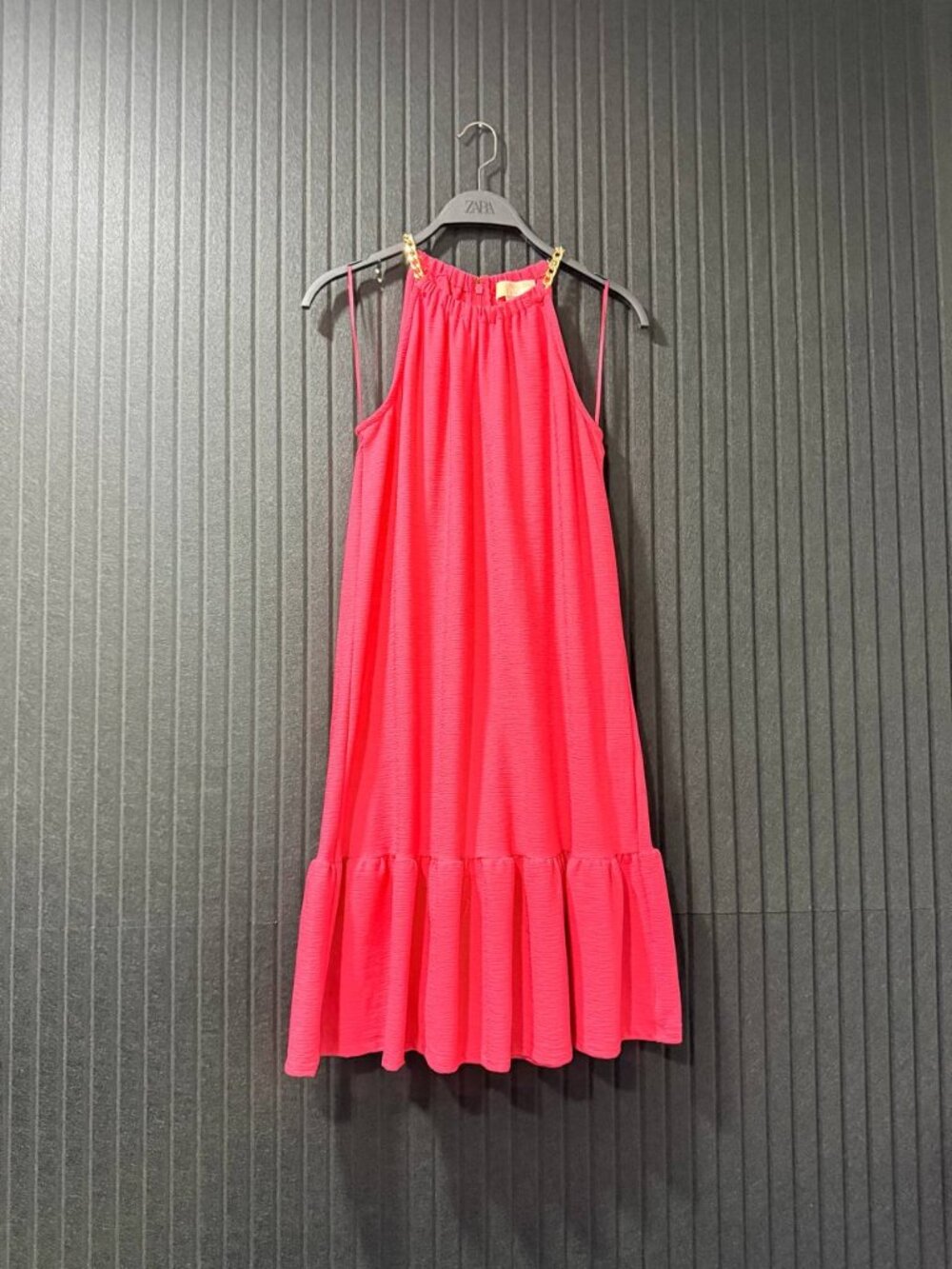 MICHAEL Michael Kors Coral Pink Halter Chain Neck Tiered Dress - Size Small